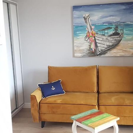 Uroczy Apartament Happy 01 Z Widokowym Tarasen Na Dachu - Tuz Przy Plazy !!! Ниешорце Екстериор снимка