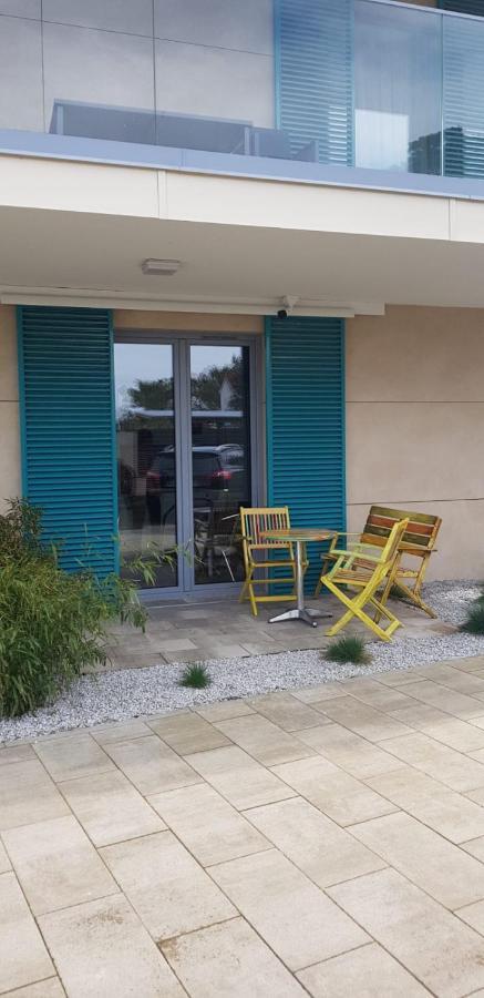 Uroczy Apartament Happy 01 Z Widokowym Tarasen Na Dachu - Tuz Przy Plazy !!! Ниешорце Екстериор снимка